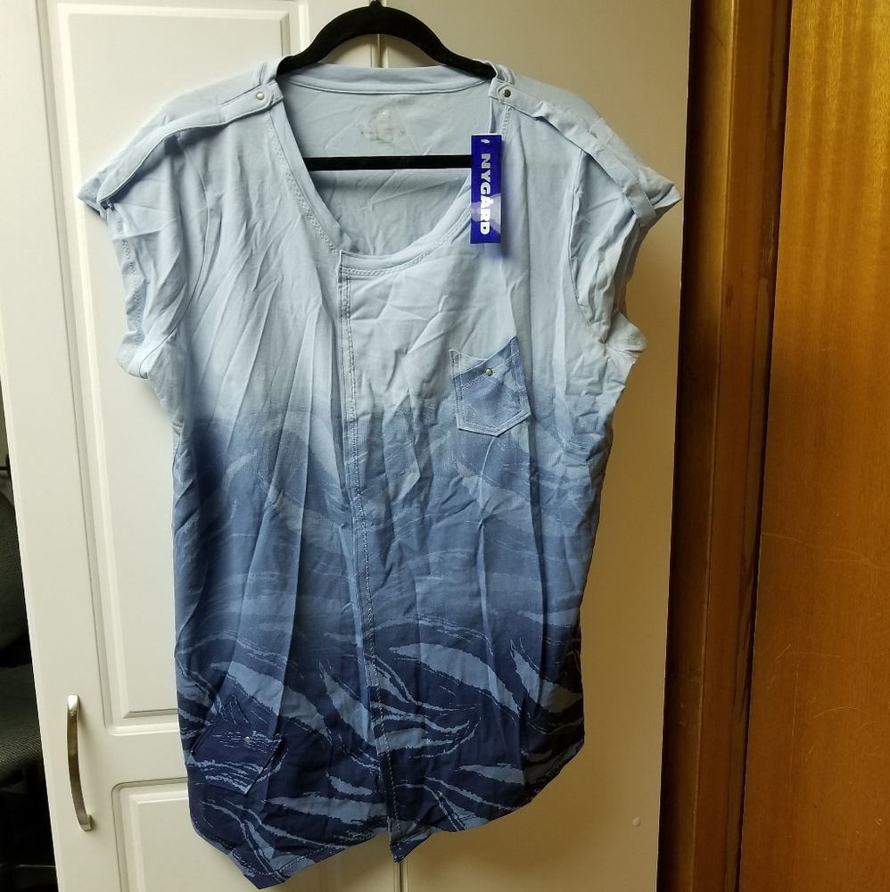 👙🍭Nygard indigo/soft blue ombre short sleeved top